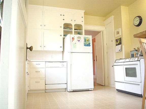 Kitchen w/ new Fisher Paykel fridge