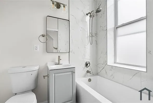 1723 E Lombard St — Photo 15