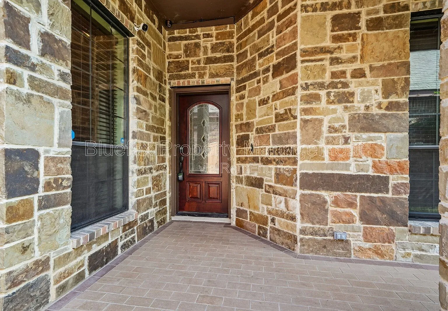 3 bed, 3.5 bath, 2765 sqft, $2,500 — Photo 4