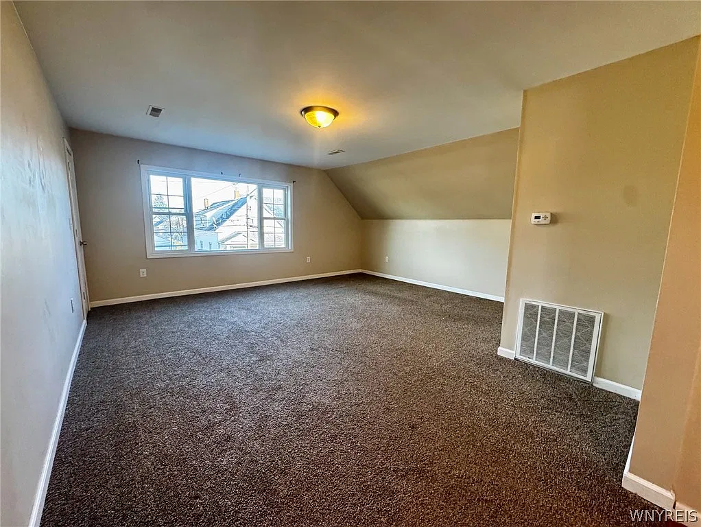 2 bed, 2.0 bath, 900 sqft, $1,100 — Photo 3
