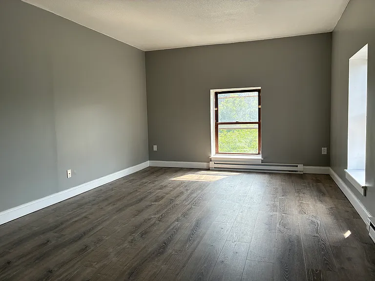 301 Main St #402 — Photo 6