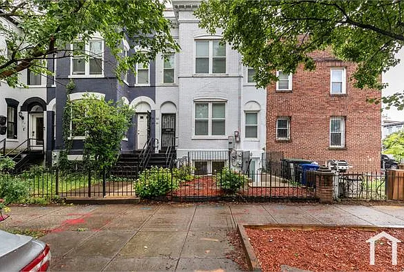 2 bed, 1000 sqft, $3,000 — Photo 2
