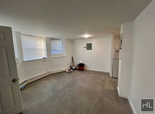 30 Badeau Pl APT 1, New Rochelle, NY 10801