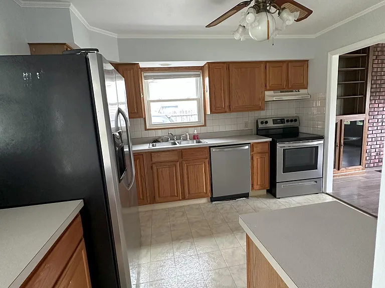 7385 Lebanon Ave — Photo 8