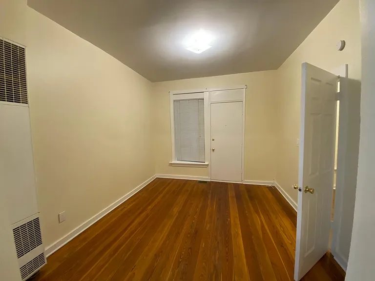 1310 N Artesian Ave #1R — Photo 4