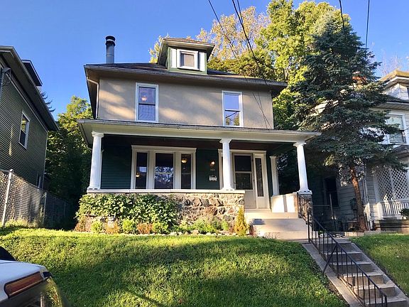 2nd image of 1623 Manette Pl