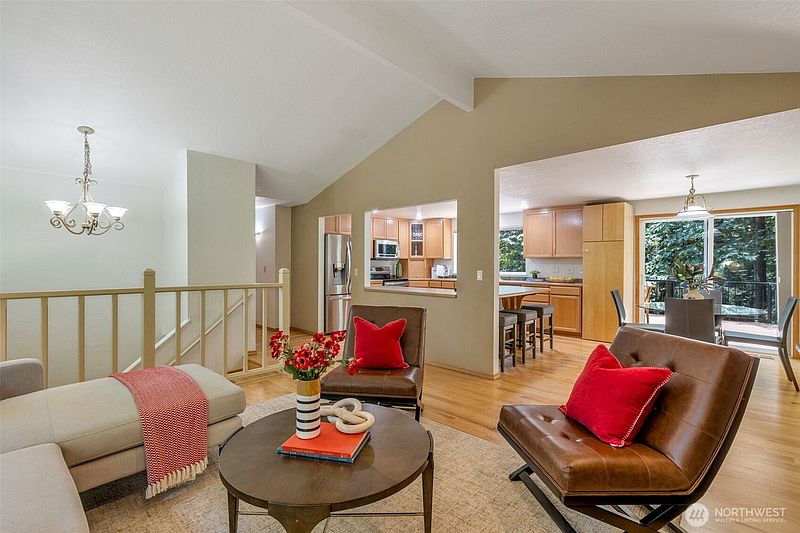 5th image of 15727 154th Avenue NE