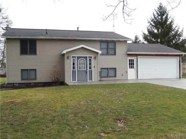 5601 Northside Dr, Hamburg, NY 14075