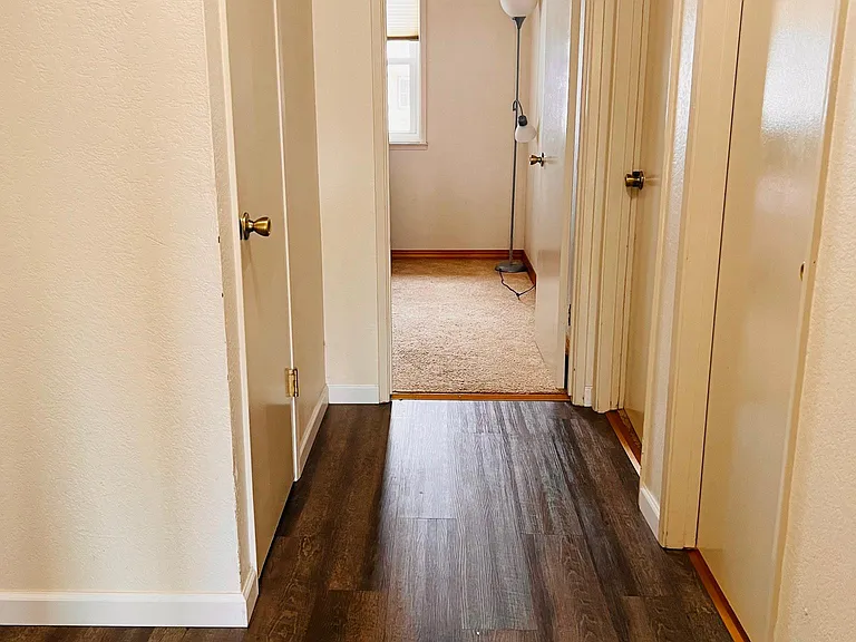 2519 Raleigh Ct — Photo 11
