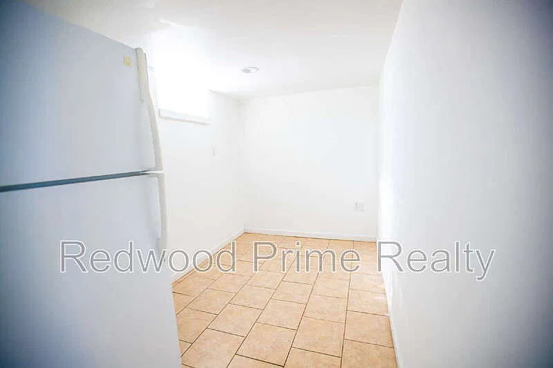 1 bed, 1.0 bath, $1,000 — Photo 3