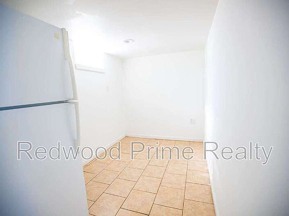 3rd image of 1918 20th St
