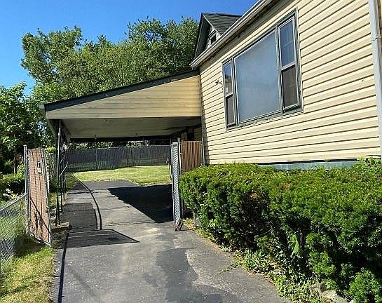 2nd image of 4448 Hoover Ave