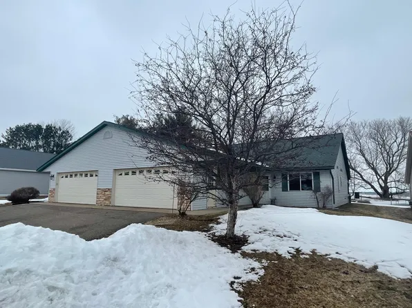 1405 Meadows Dr, Hammond, WI 54015