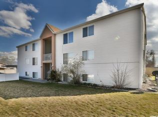 1689 W 8295 S APT 12, West Jordan, UT 84088