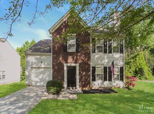 902 Grassy Patch Ln, Charlotte, NC 28216