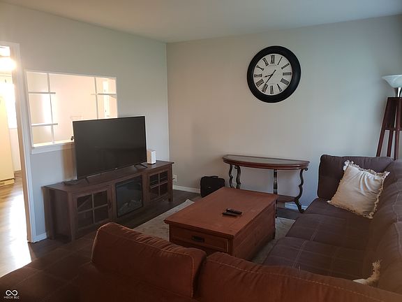 3rd image of 2813 Dakota Dr