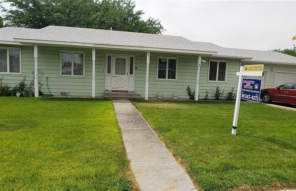 1st image of 320 S 21st St
