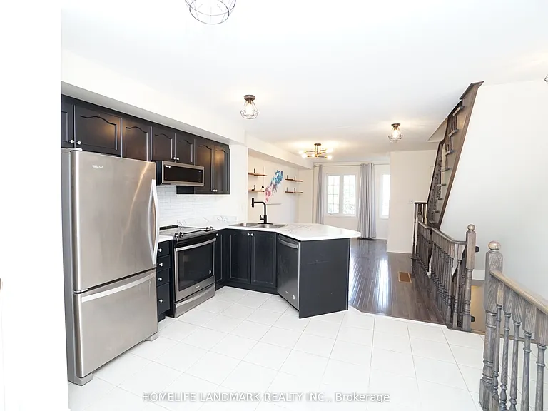 43 Odoardo Di Santo Cir — Photo 10