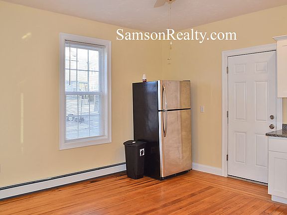 3rd image of 275 N Brow St #2