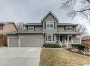 217 N 160th St, Omaha, NE 68118