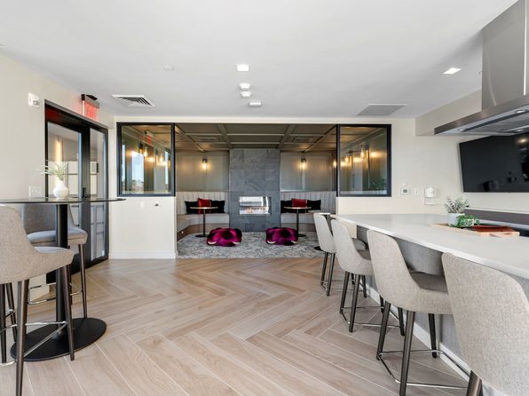 120 Commerce Way APT 467