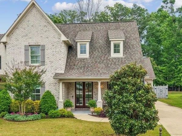 6025 English Village Ln, Birmingham, AL 35242