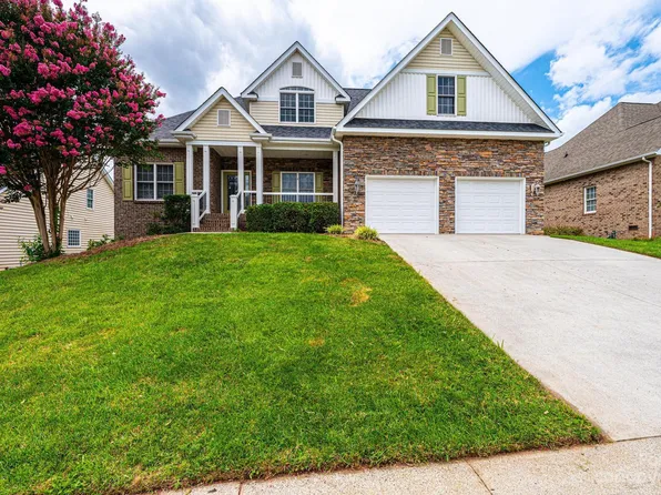 1832 31st Avenue Ln NE, Hickory, NC 28601