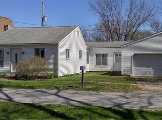 112 E Delaware Trl, Sandusky, OH 44870