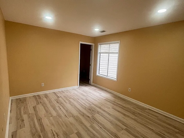 G3 Avon Dr — Photo 4