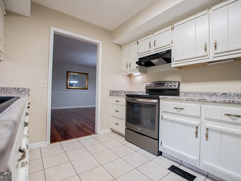 1499 Stonington Ct — Photo 12
