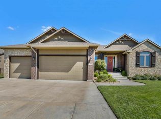 2518 N Chelmsford Ct, Wichita, KS 67228