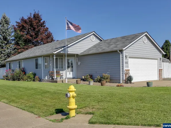 865 Crimson Pl, Harrisburg, OR 97446