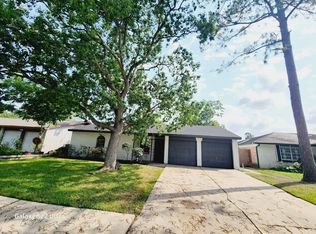 4741 E Ridgecreek Dr, Houston, TX 77053