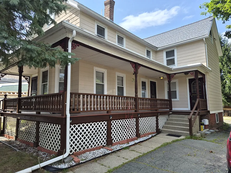 143 Chestnut St #1