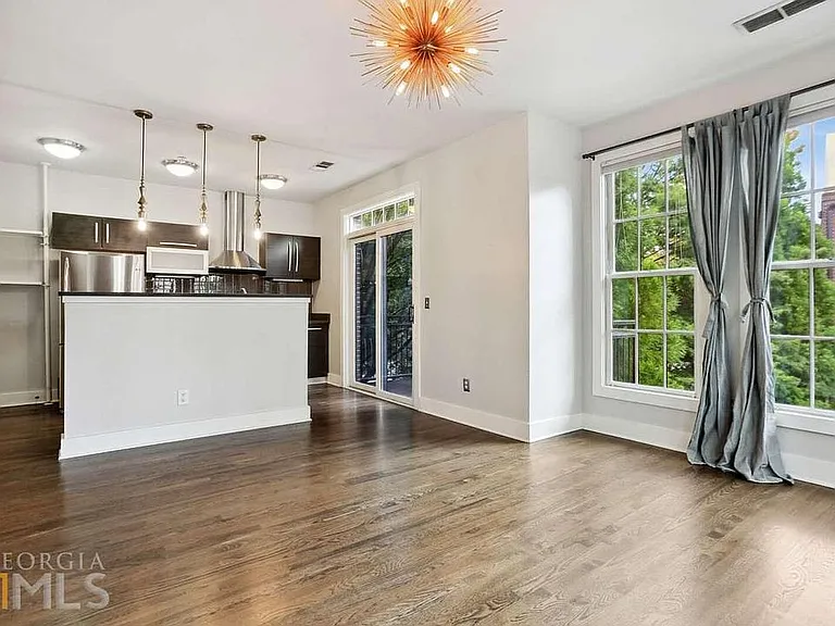 1300 Dekalb Ave #721 — Photo 5