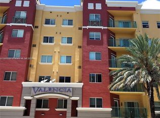 6001 SW 70th St APT 255, South Miami, FL 33143
