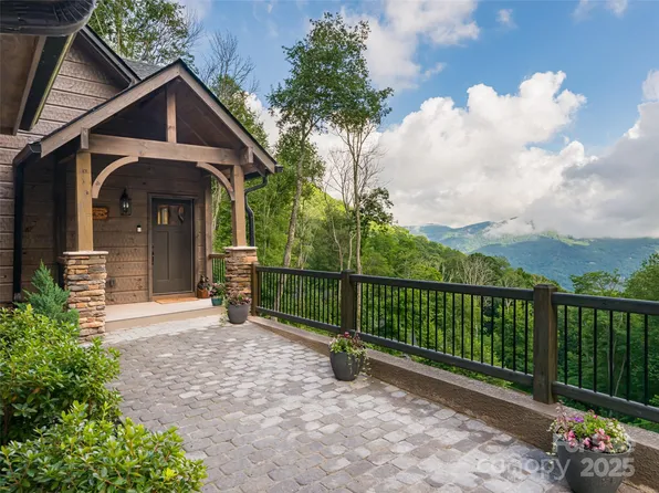 82 Gadohi Trl, Maggie Valley, NC 28751