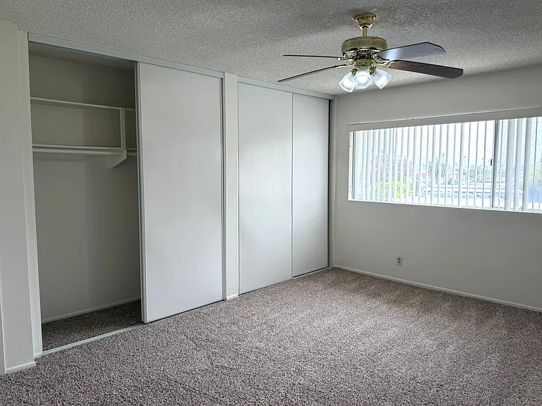 570 W 24th St #9 — Photo 16