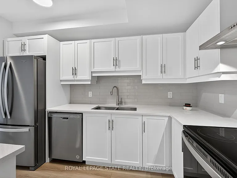 153 Wilson St W #310 — Photo 5