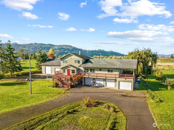 258 N Welcome Slough Road, Cathlamet, WA 98612