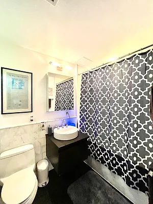 Rented by Pear NYC LLC | media 26