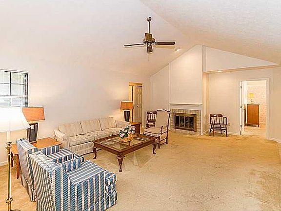 5th image of 7646 Wickfield Dr
