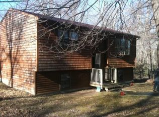 241 Log Bridge Rd, Coventry, RI 02816