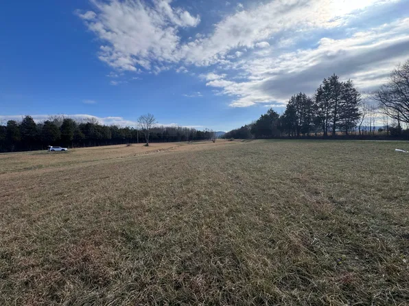 0 East Ln #25/70, Dandridge, TN 37725