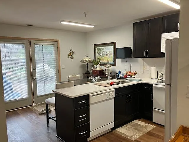 Canyon Rd — Photo 2