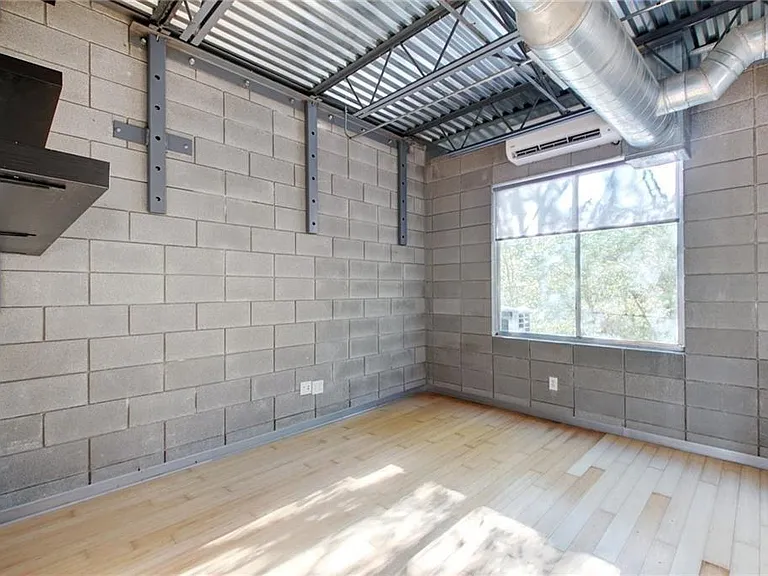 4801 S Congress Ave #P4 — Photo 14