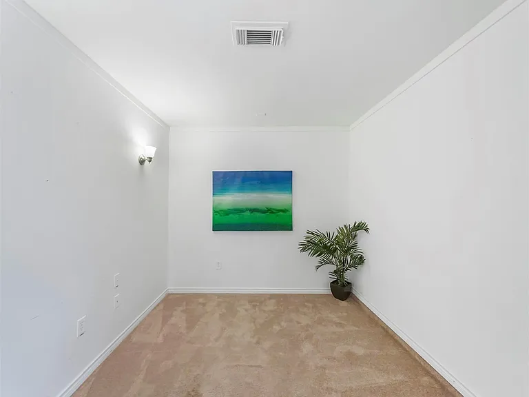 5219 Bay Pines Dr — Photo 14