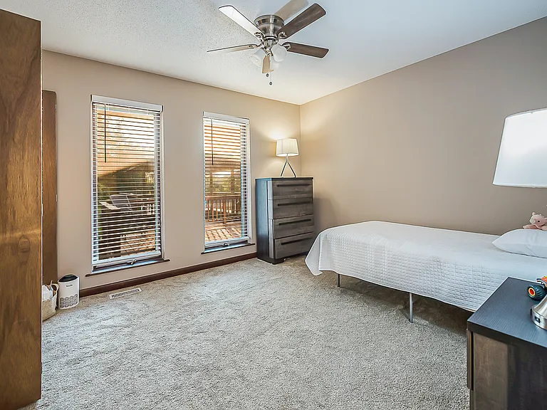 7666 Bishop Rd — Photo 30