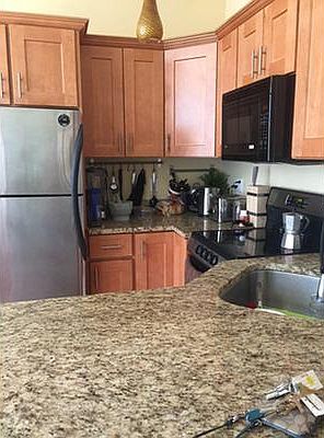 5th image of 265 Newbury St APT 3