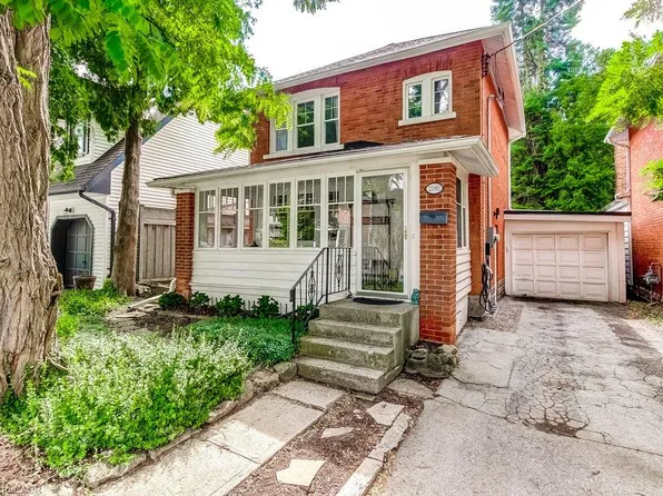 2180 Caroline St, Burlington, ON L7R 1M3